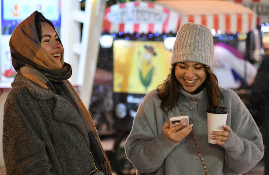 ГУМ-ярмарка открыта для посетителей на Красной площади 15 фото