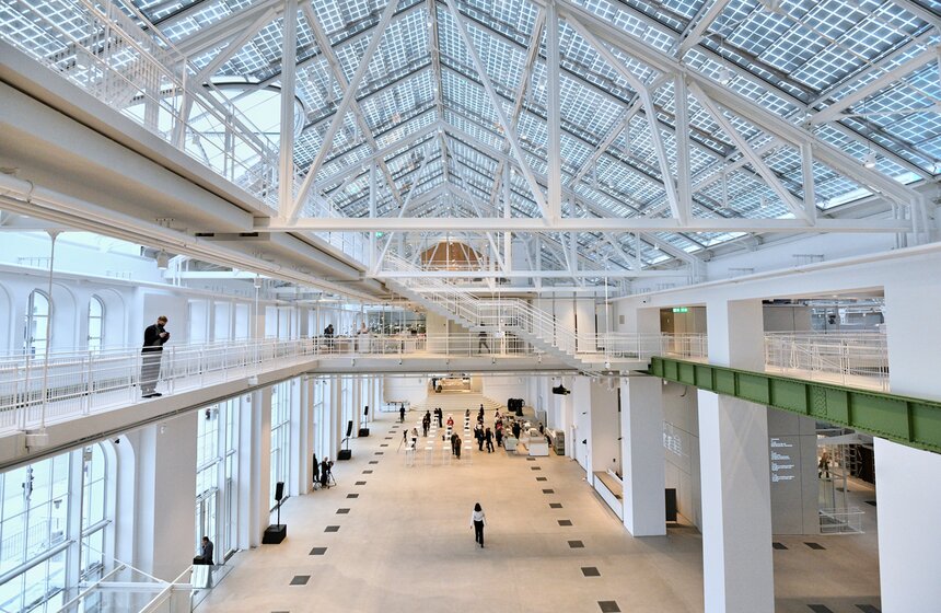 В Москве открыли Дом культуры "ГЭС-2" на Болотной набережной 2 фото