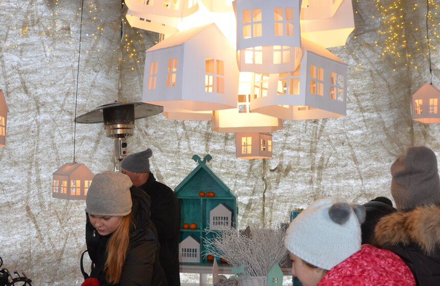 В саду Эрмитаж открылась рождественская ярмарка 15 фото