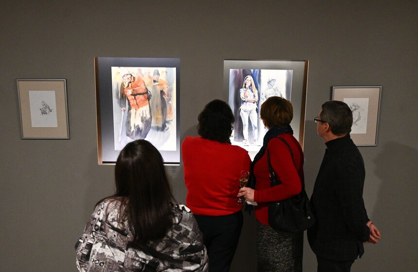 В Москве открылась выставка Андрея Есионова 15 фото