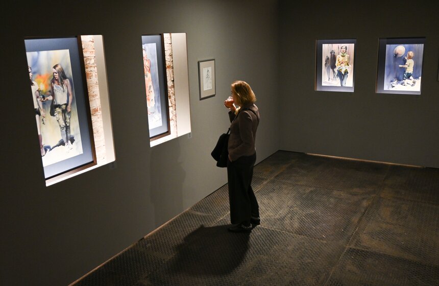 В Москве открылась выставка Андрея Есионова 16 фото