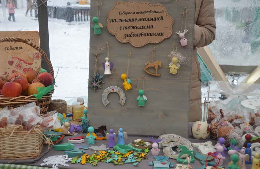 В саду Эрмитаж открылась рождественская ярмарка 20 фото