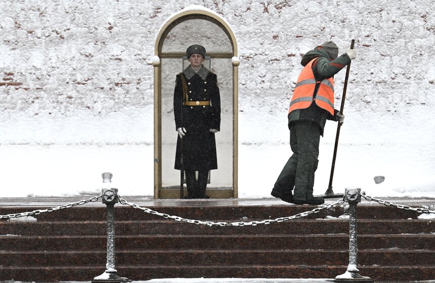 Снежный покров в столице вырос до 20 сантиметров 4 фото