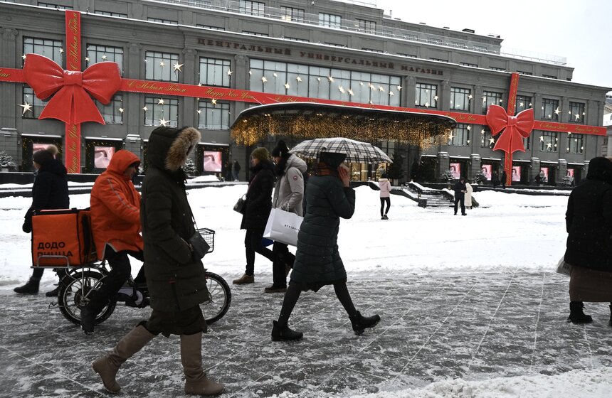 Снежный покров в столице вырос до 20 сантиметров 17 фото