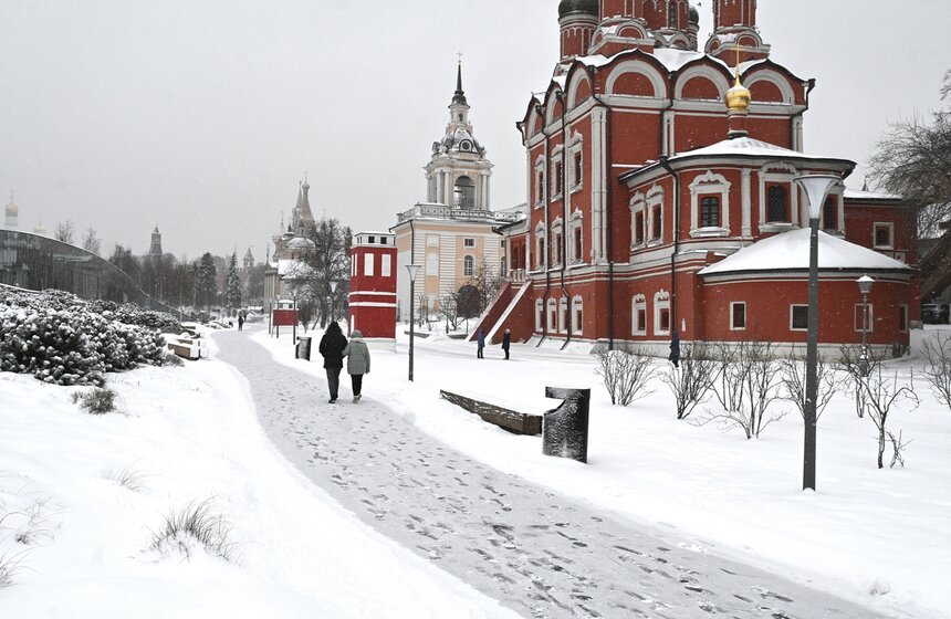 Снежный покров в столице вырос до 20 сантиметров 13 фото