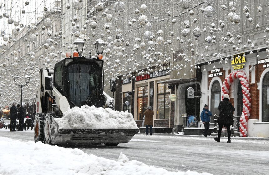 Снежный покров в столице вырос до 20 сантиметров 14 фото