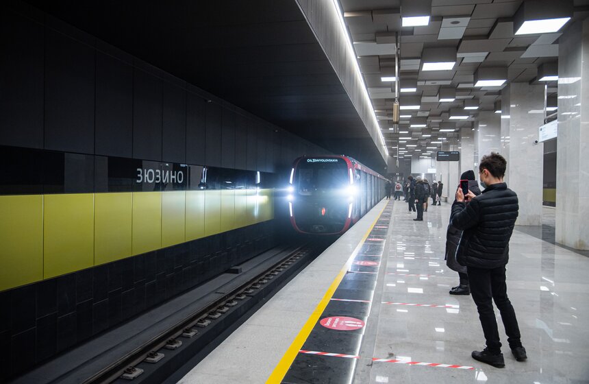 В Москве открыли 10 станций Большой кольцевой линии метро 9 фото