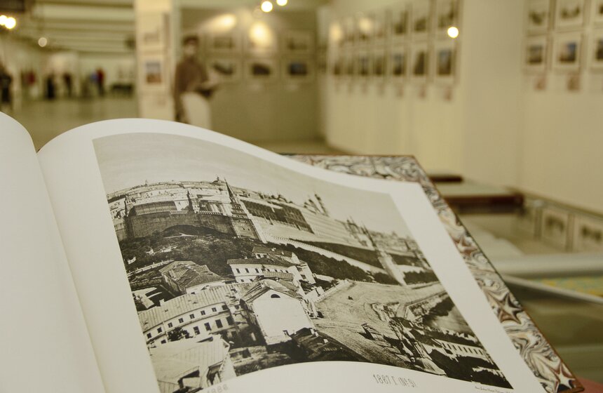 Выставка "Москва Готье-Дюфайе" открылась в Музее Москвы 9 фото