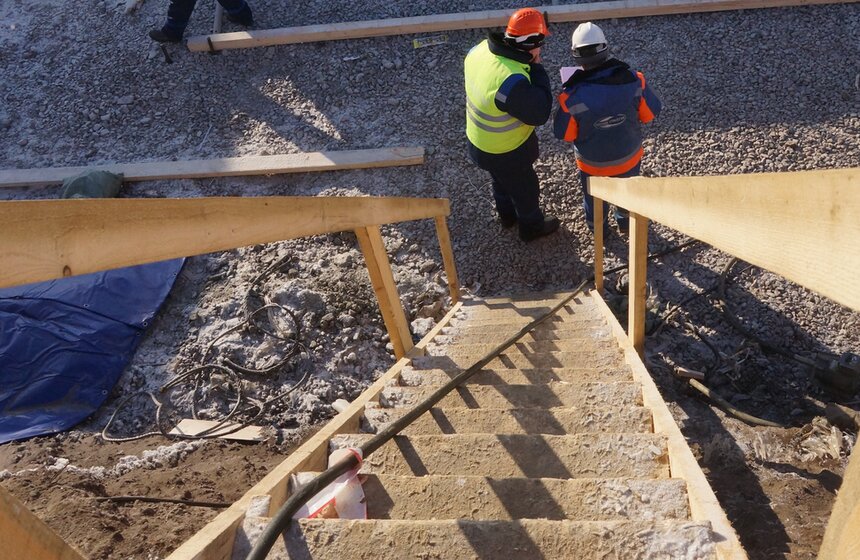 Собянин и Садовничий заложили капсулу под будущим общежитием МГУ 3 фото