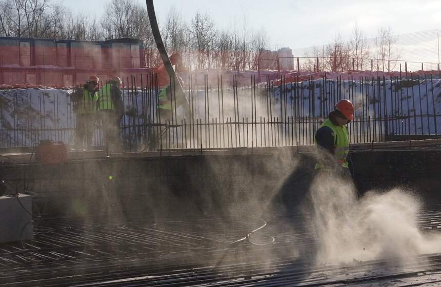 Собянин и Садовничий заложили капсулу под будущим общежитием МГУ 5 фото