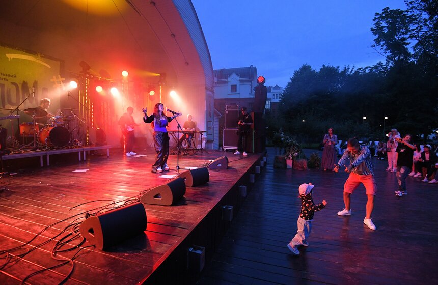 Музыкальный фестиваль "Солома" прошел в саду "Эрмитаж" 22 фото