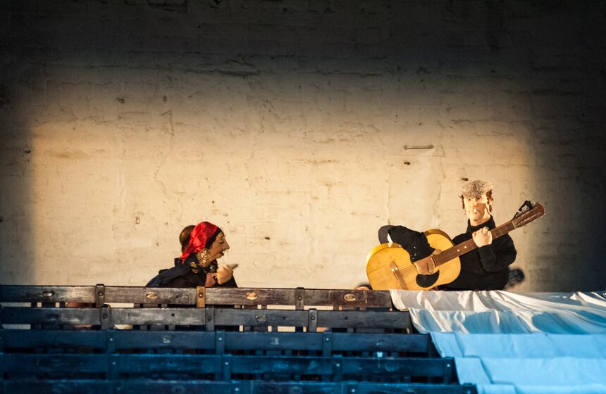 В Театре на Таганке показали спектакль "Владимир Высоцкий" 5 фото