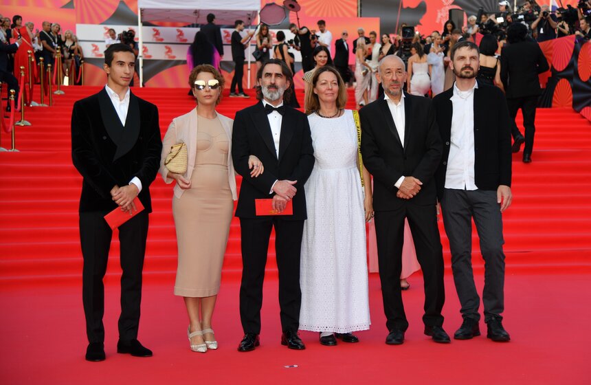 Рок-музыкант Вячеслав Бутусов и режиссер Сергей Дебижев