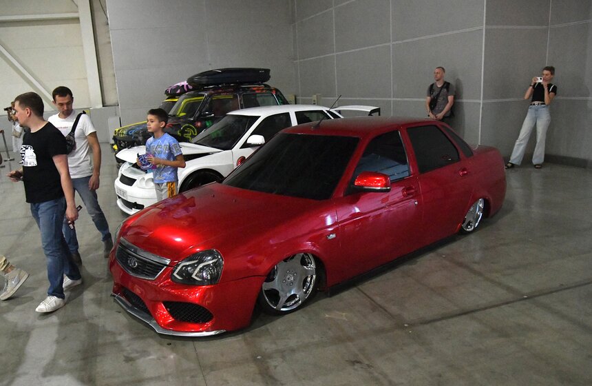 Ежегодная автовыставка "Auto Tuning Show" стартовала в МВЦ "Крокус Экспо" 23 фото