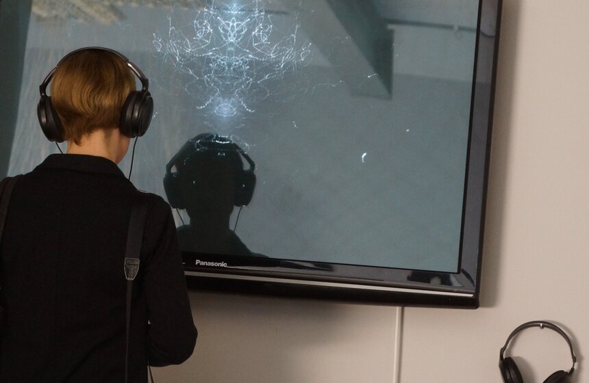 Феномен света исследуют на выставке "Пространство LUCIDA" 8 фото