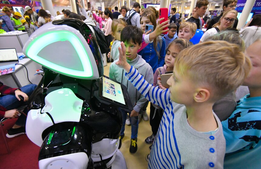 Выставка фестиваля "НАУКА 0+" прошла в "Экспоцентре" 7 фото