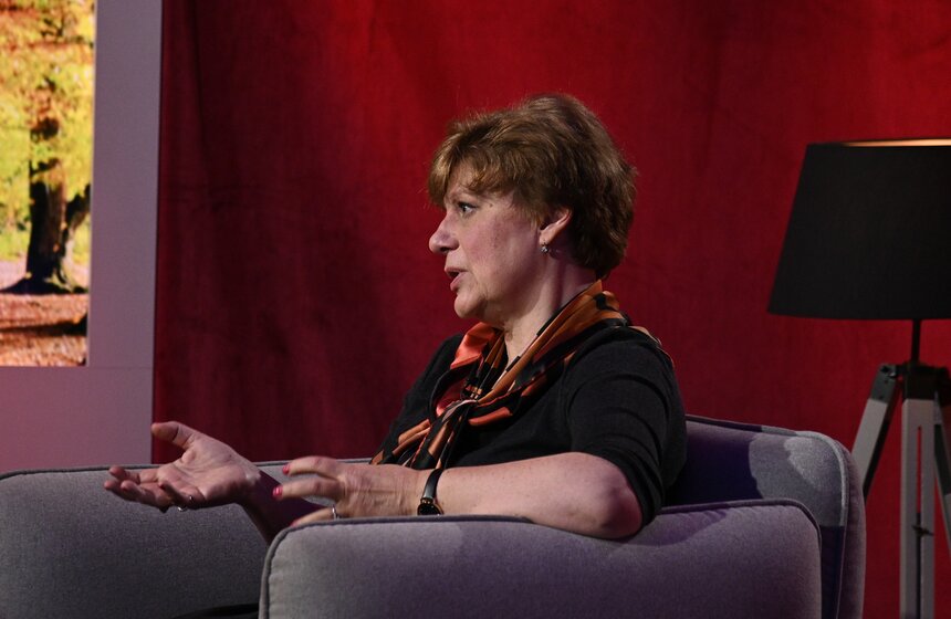 Марианна Ростоцкая дала интервью в рамках программы "Золотая рыбка" 13 фото