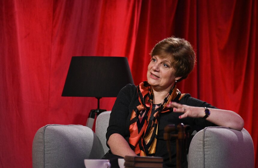 Марианна Ростоцкая дала интервью в рамках программы "Золотая рыбка" 12 фото