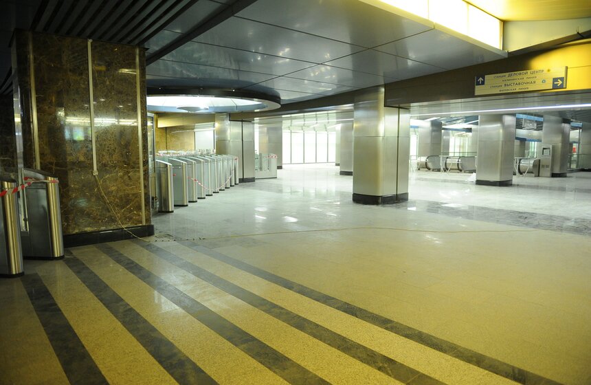 Облик новой станции метро "Деловой центр" 12 фото