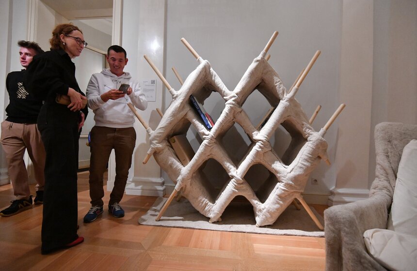 Выставка "Трын*Трава. Современный русский стиль" открылась в усадьбе Муравьевых-Апостолов 21 фото