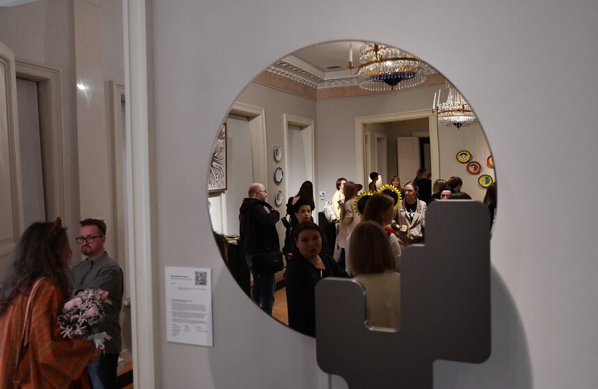 Выставка "Трын*Трава. Современный русский стиль" открылась в усадьбе Муравьевых-Апостолов 20 фото