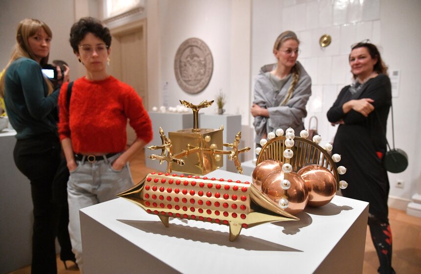 Выставка "Трын*Трава. Современный русский стиль" открылась в усадьбе Муравьевых-Апостолов 1 фото