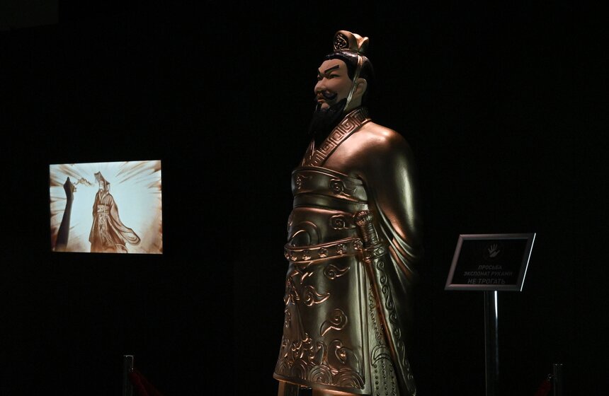 На ВДНХ открыли выставку-реконструкцию "Терракотовая армия. Бессмертные воины Китая" 24 фото