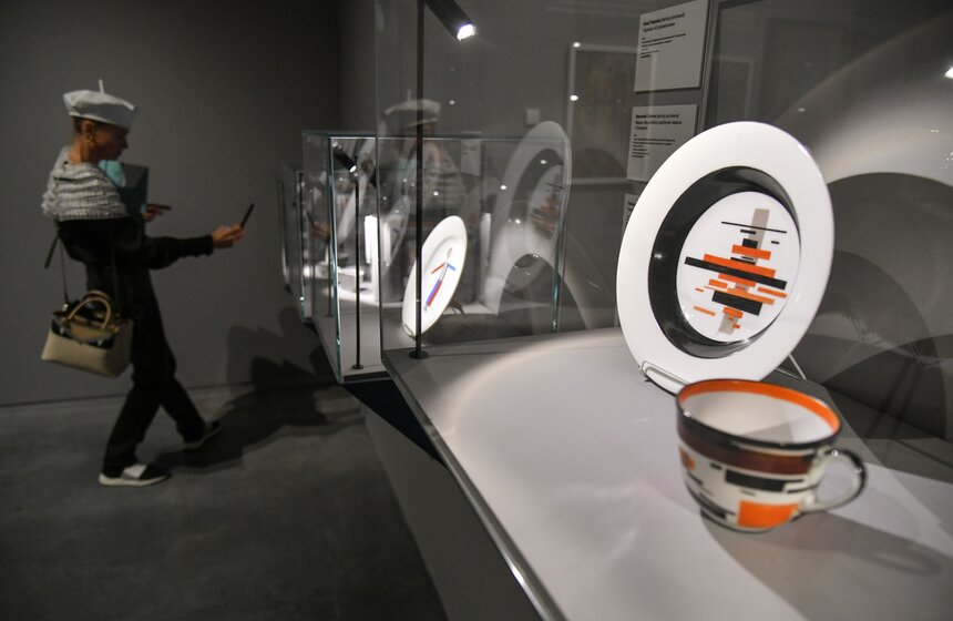 В Еврейском музее Москвы открылась выставка русских авангардистов 12 фото