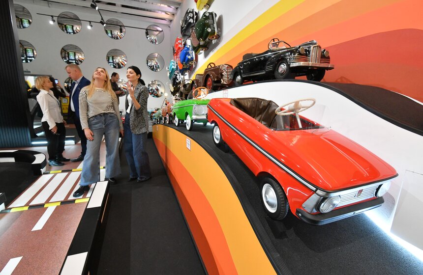 В Кремле в Измайлове открылся музей педальных машин 18 фото