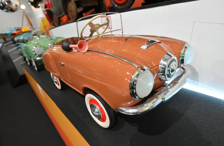 В Кремле в Измайлове открылся музей педальных машин 14 фото