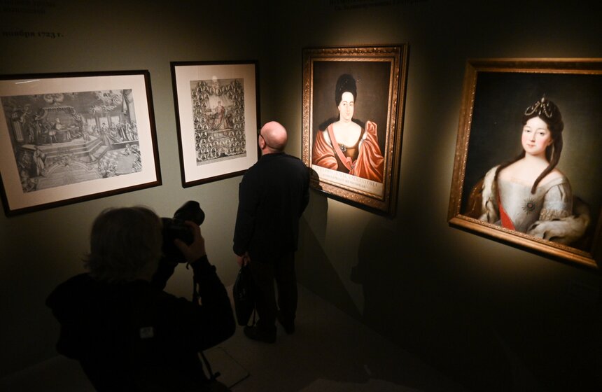 В Москве открыта выставка-инсталляция "Новый человек" 7 фото