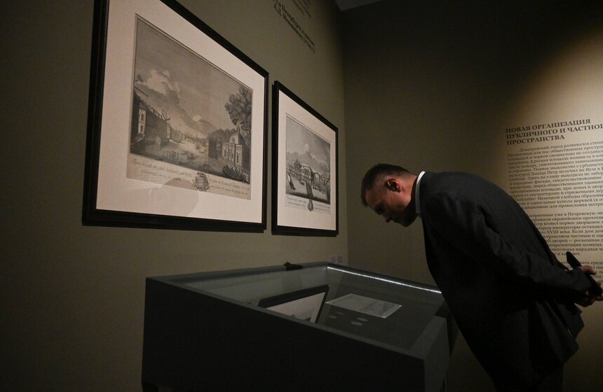 В Москве открыта выставка-инсталляция "Новый человек" 17 фото