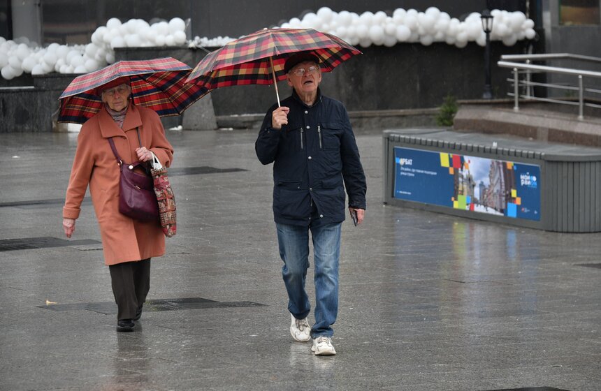 Москву накрыл рекордный ливень 2 фото