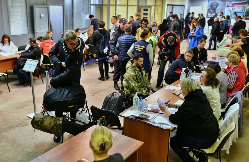 Один из павильонов ВДНХ стал пунктом мобилизации 16 фото