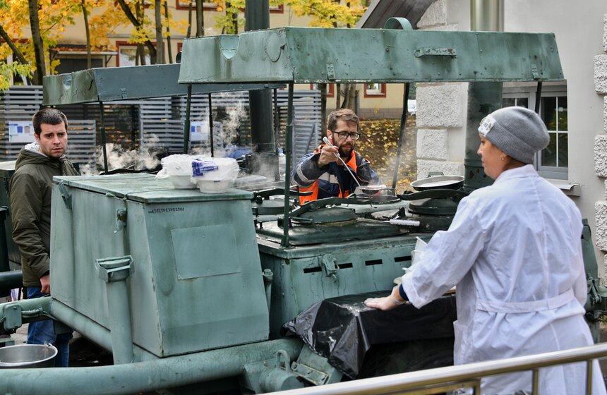 Один из павильонов ВДНХ стал пунктом мобилизации 26 фото