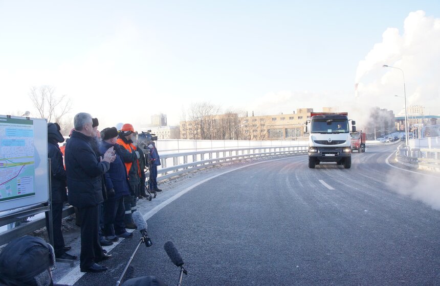 По двум новым эстакадам на шоссе Энтузиастов запустили движение 12 фото