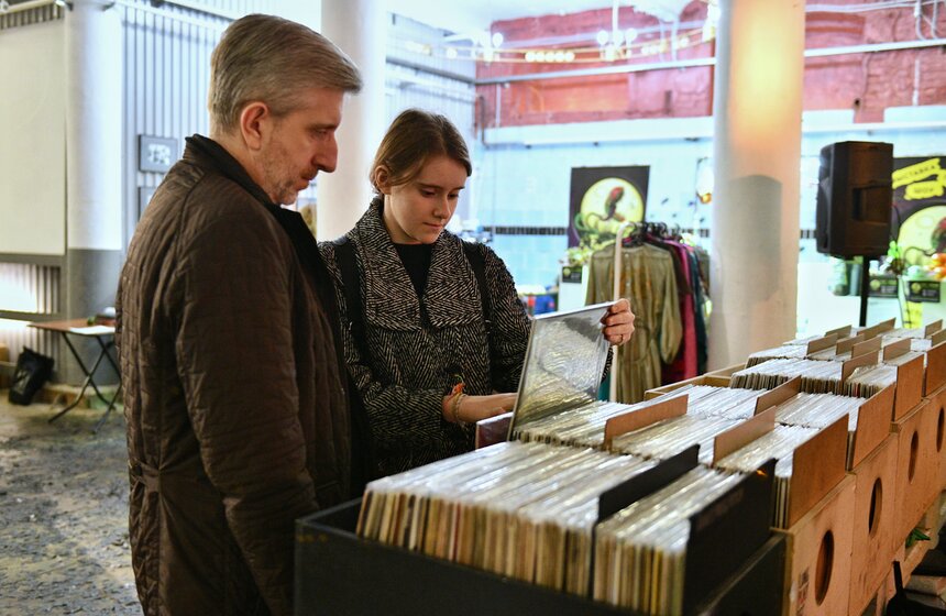 Фестиваль кооперации и взаимопомощи "Черный рынок" прошел в Москве 8 фото