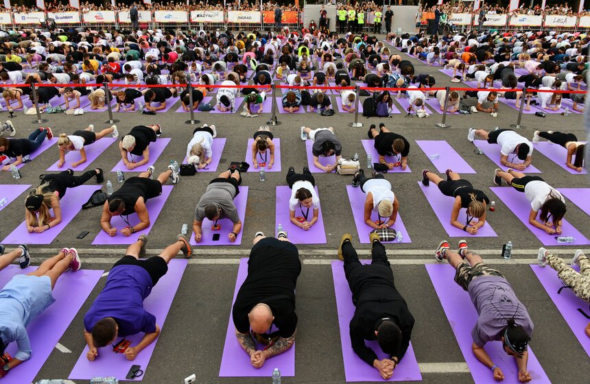 Более 5 тысяч спортсменов установили новый мировой рекорд в Парке Горького 10 фото