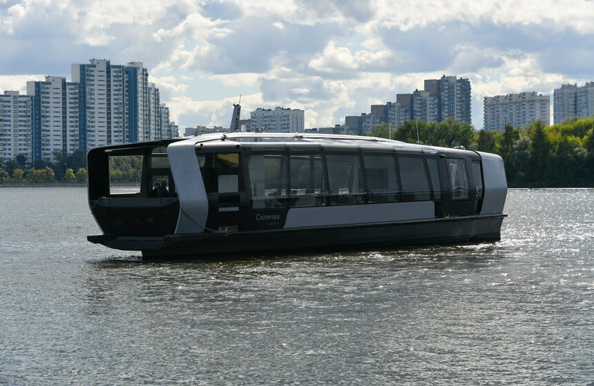 В столице продолжили отделку четырех первых электрических речных судов 15 фото