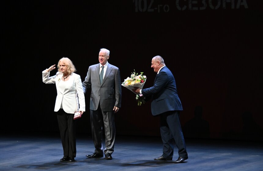 В Москве состоялось открытие 102-го сезона Театра им Вахтангова 18 фото