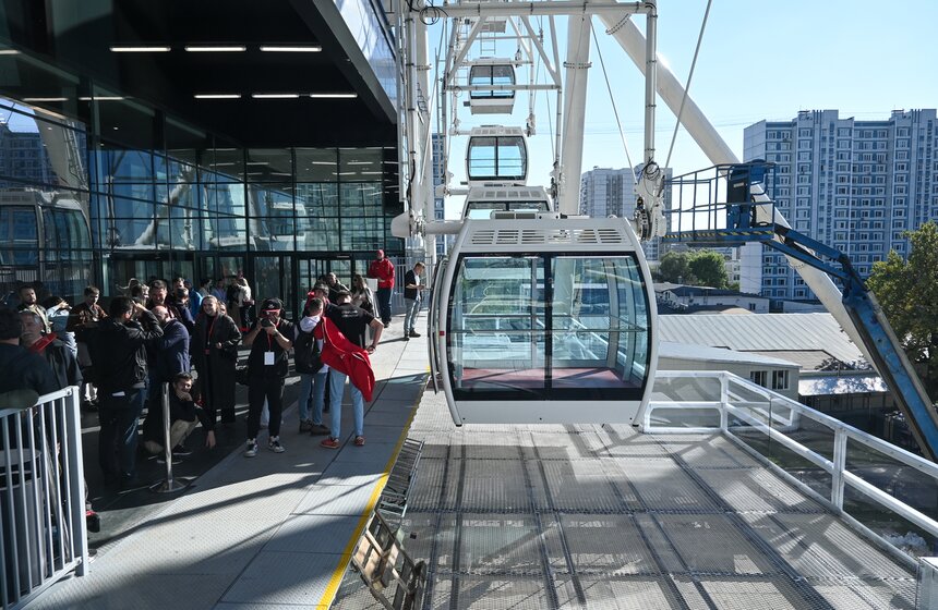 Колесо обозрения "Солнце Москвы" запустили на ВДНХ 9 фото