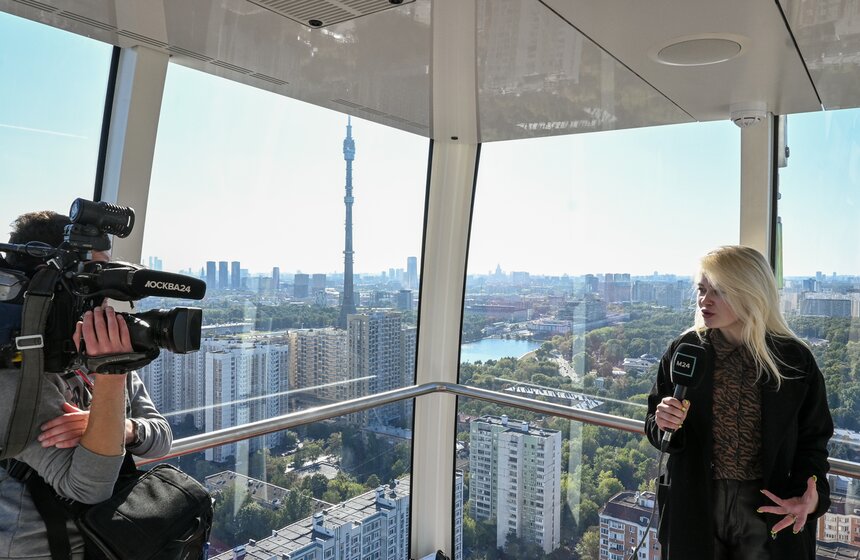 Колесо обозрения "Солнце Москвы" запустили на ВДНХ 18 фото