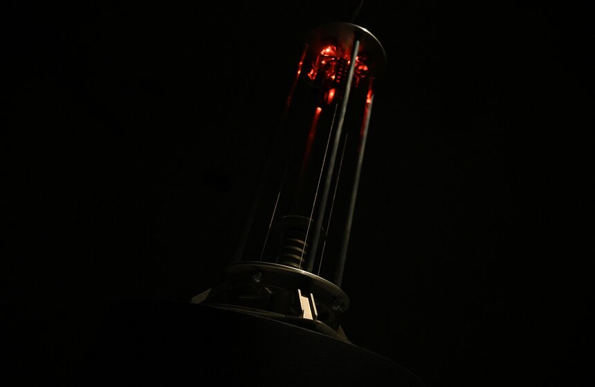 В Москве открыли выставку Сергея Филатова "Я слышу тебя" 18 фото