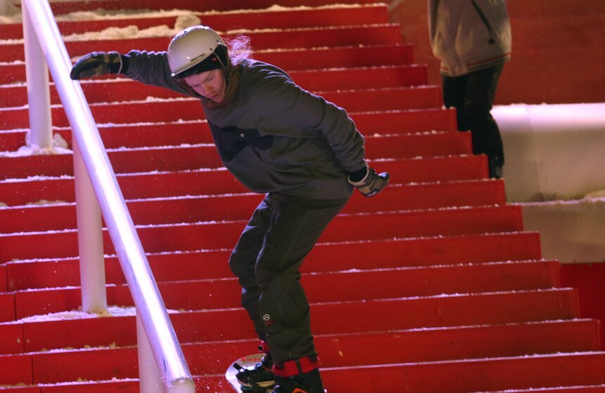 На ВВЦ состоялся турнир по сноуборду Helipark 18 фото