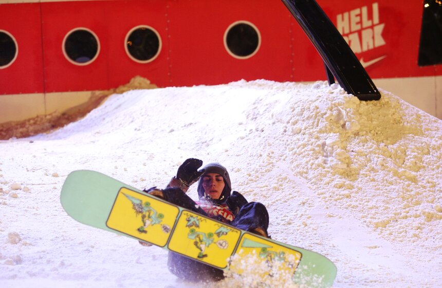 На ВВЦ состоялся турнир по сноуборду Helipark 19 фото