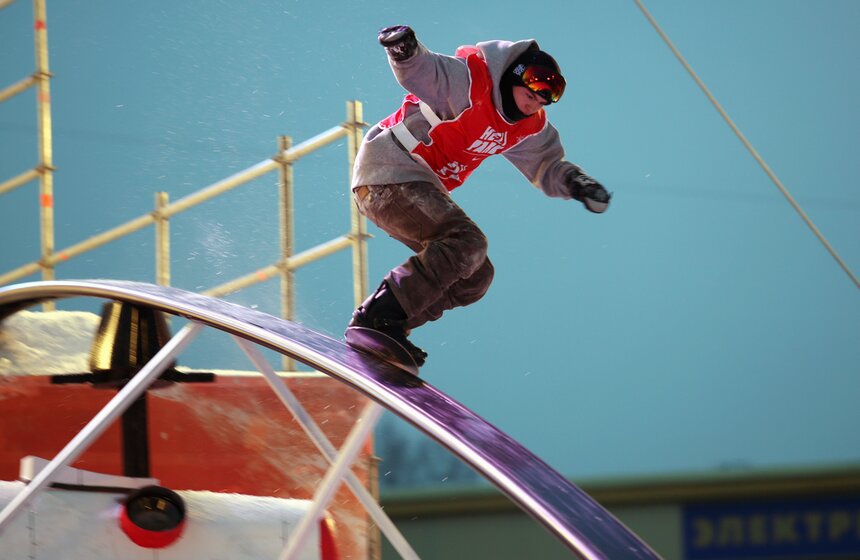 На ВВЦ состоялся турнир по сноуборду Helipark 13 фото