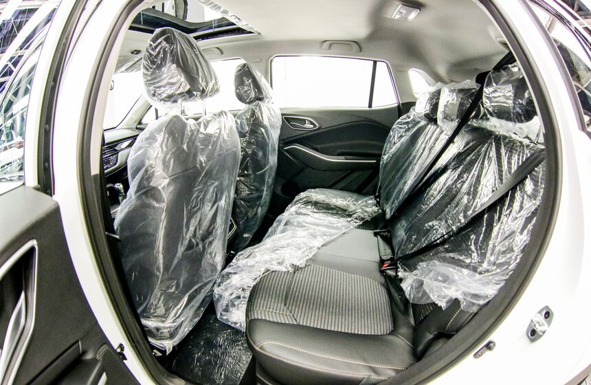 Продажи нового кроссовера "Москвич" начнутся в декабре 2022 года 33 фото