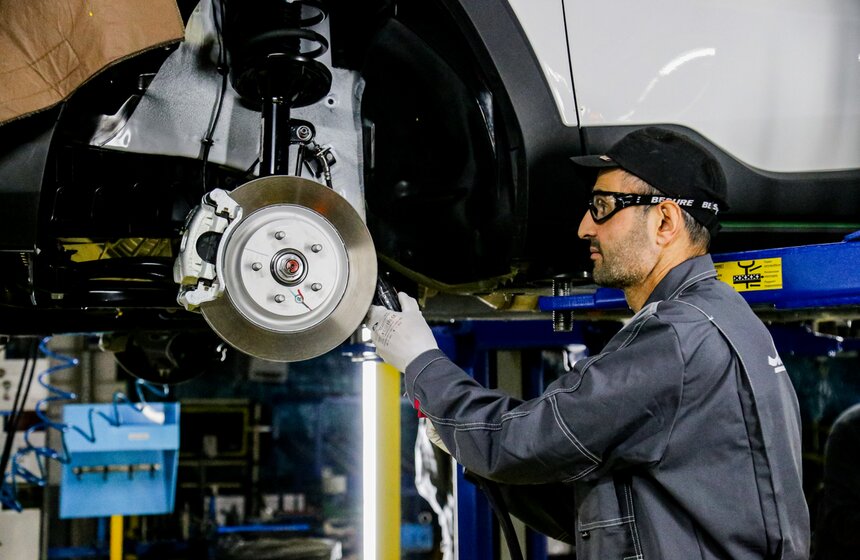 Продажи нового кроссовера "Москвич" начнутся в декабре 2022 года 24 фото