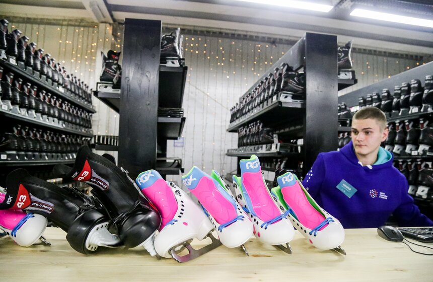 В Парке Горького открылся каток 2 фото