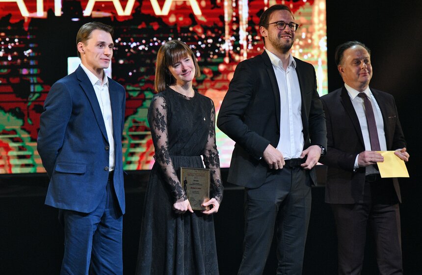 Названы лауреаты премии зрительских симпатий "Звезда Театрала" 24 фото